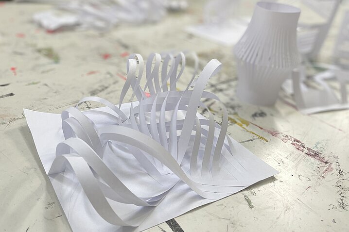Paper Play - von der Fläche zur Form @RUFFINIHAUS Creative Hub