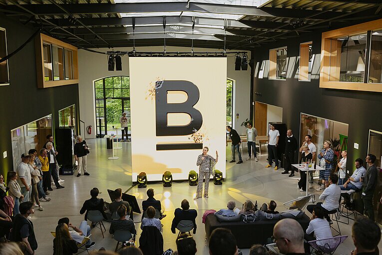 PLAY BOLD. ACT SMART. LEAD CHANGE. Creative Responsibility in Action. 