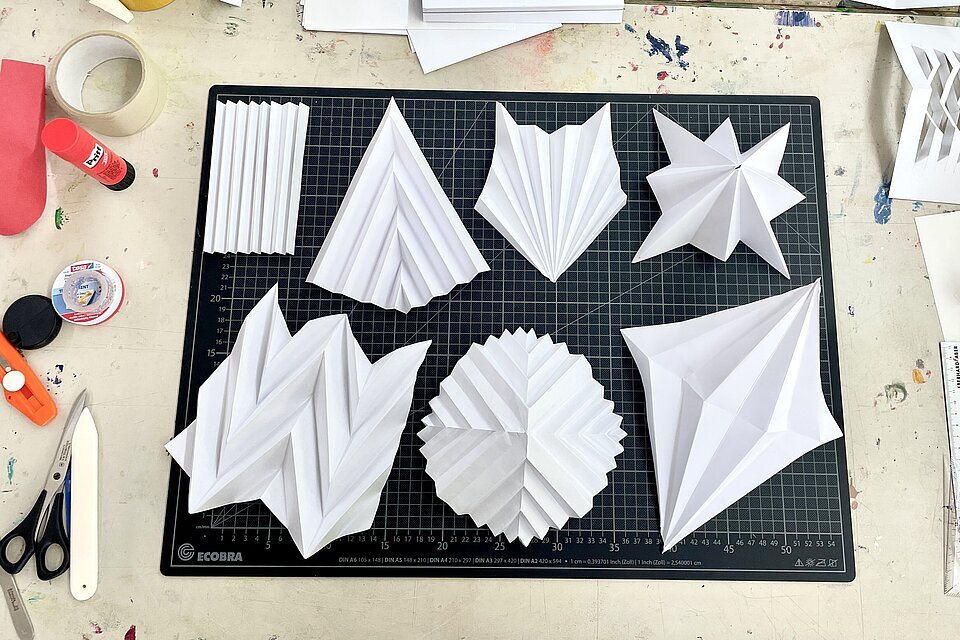 Paper Play - von der Fläche zur Form @RUFFINIHAUS Creative Hub