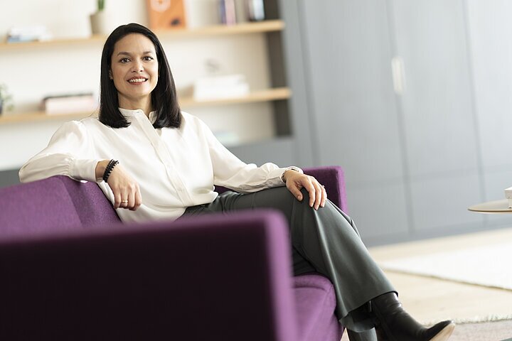 Dr. Dewi Schönbeck