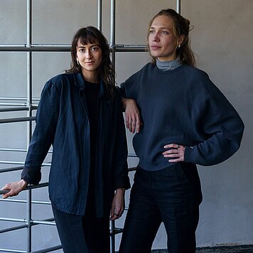 Annika Joachim, Mona Schmidt